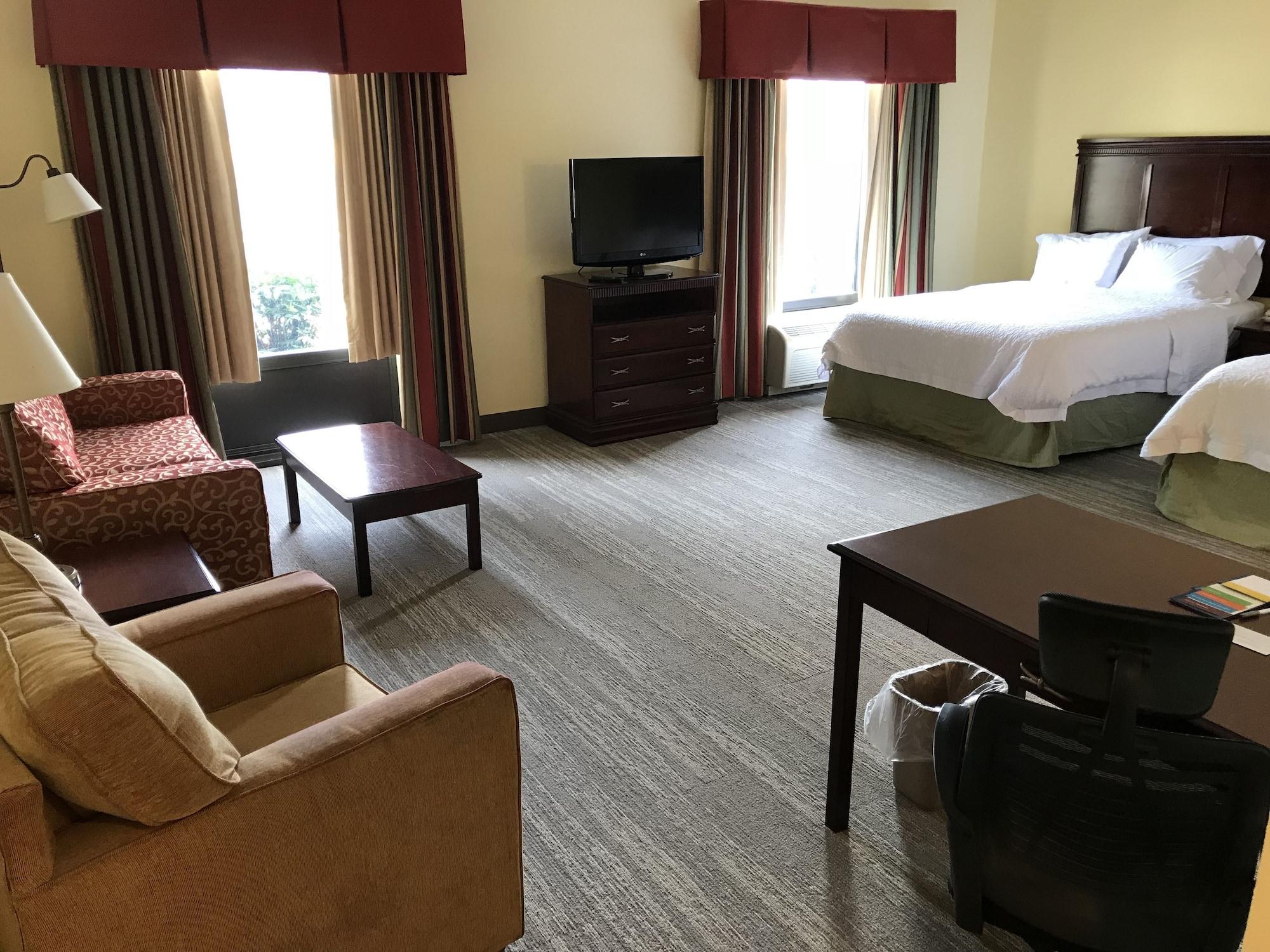 拉马尔希尔顿恒庭旅馆及套房酒店 Mill Hall 外观 照片